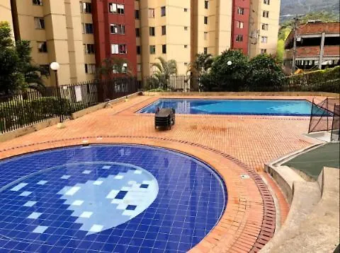 Apartmán Zona Rosa De Medellin, Ubicacion Central Cerca De Centros Comerciales Y Tranvia Del Metro